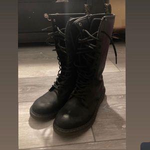 Mr doc martens 14-eye zip Boot